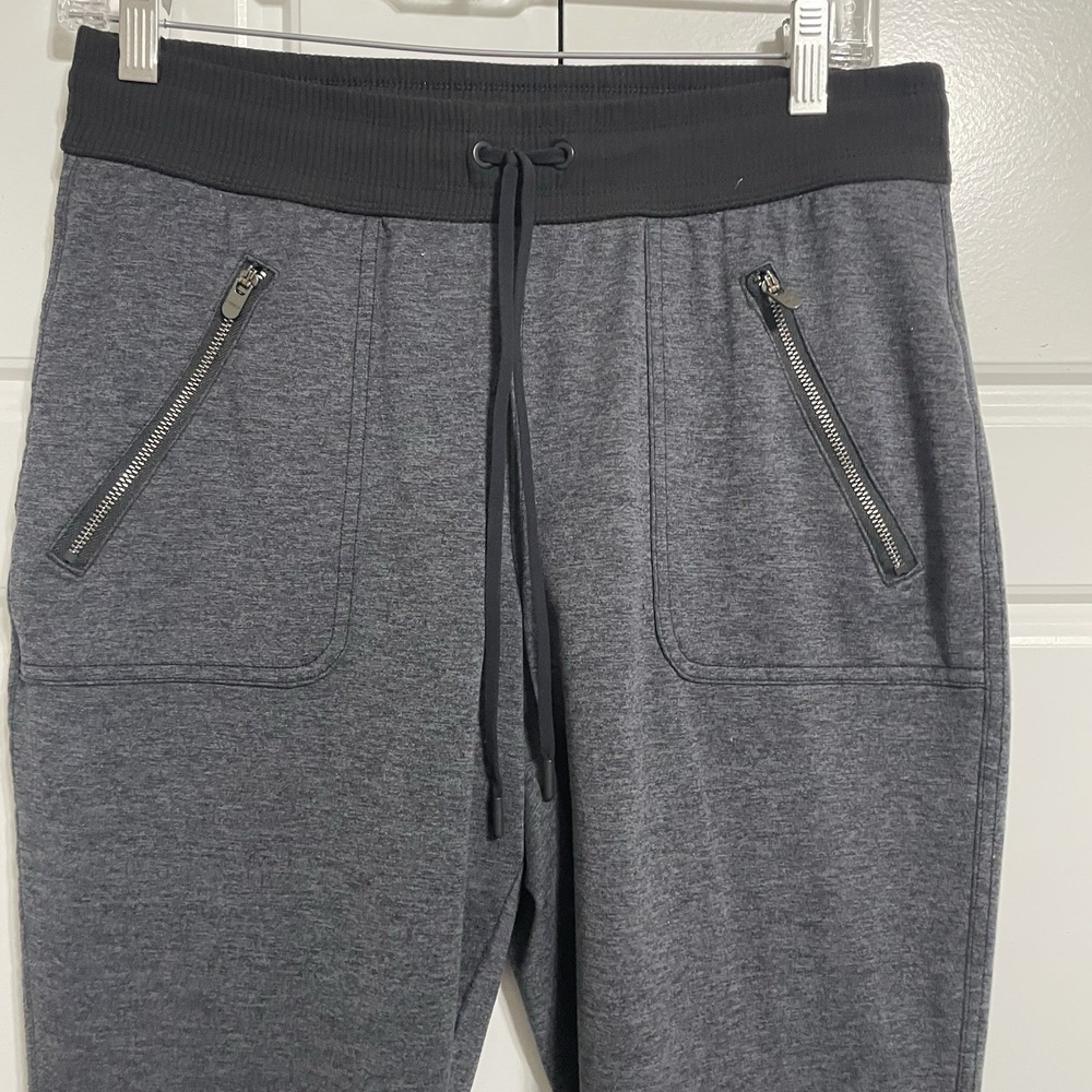 Athleta Jogger Pants Gray Zipper Pockets Athleisure Casual‎ Comfy Size Small - Picture 3 of 11